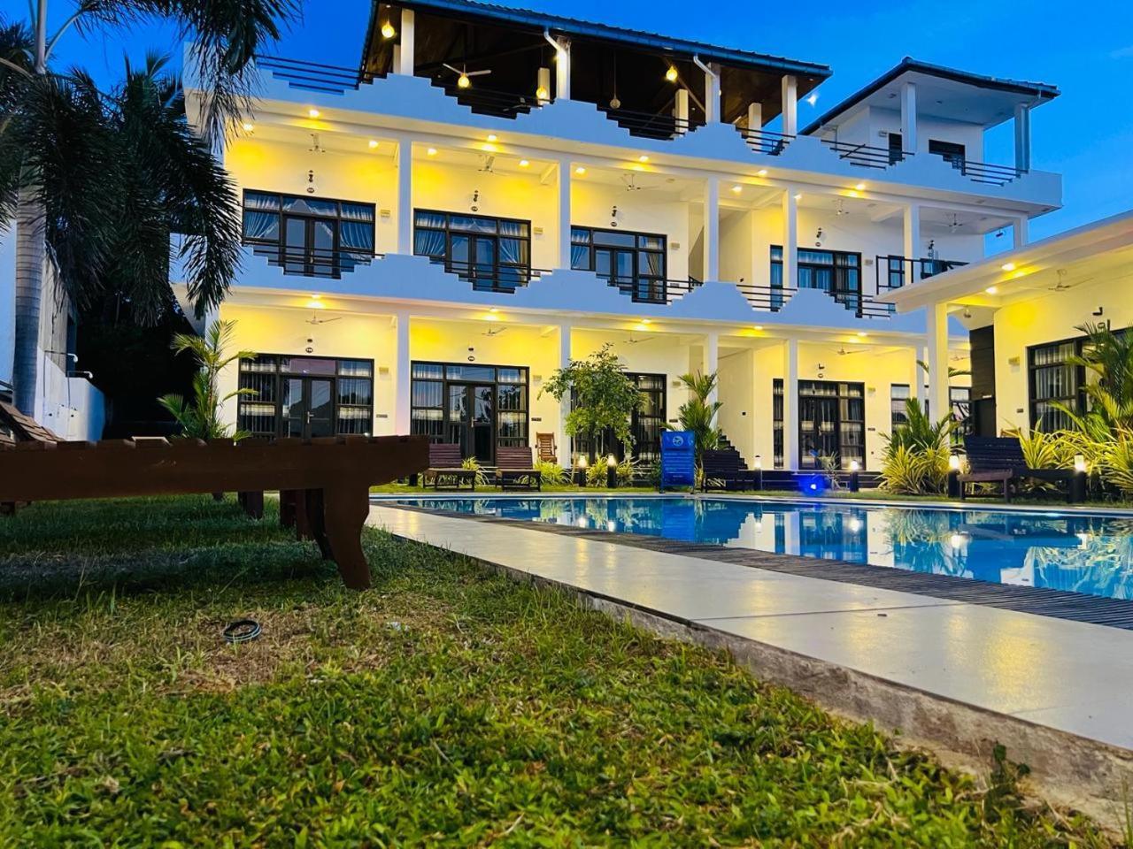 Sky Sea-Arugambay อารูกัมเบย์ ภายนอก รูปภาพ